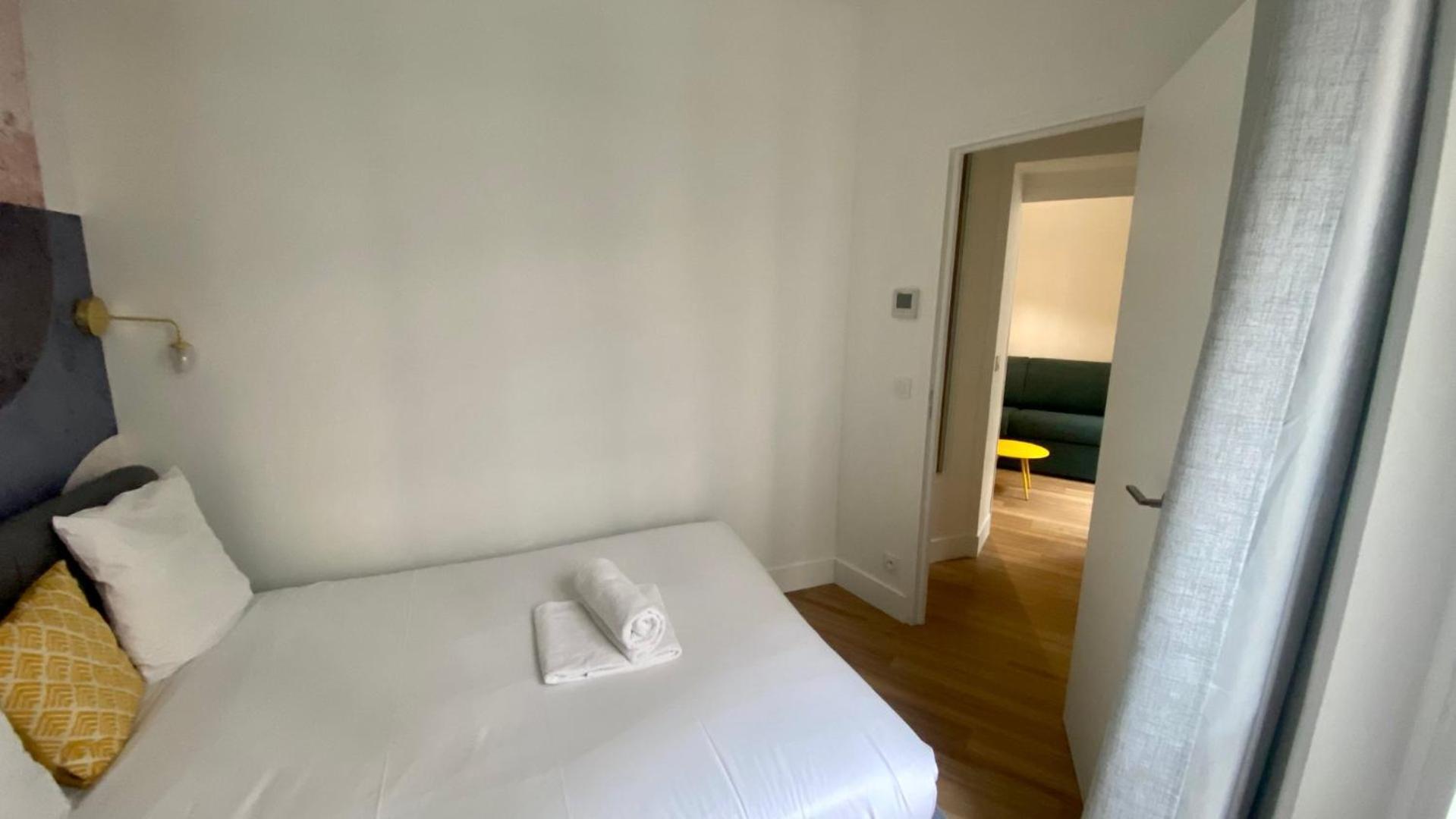 Appartement Lumineux Proche Saint-Lazare - 8P Париж Екстериор снимка
