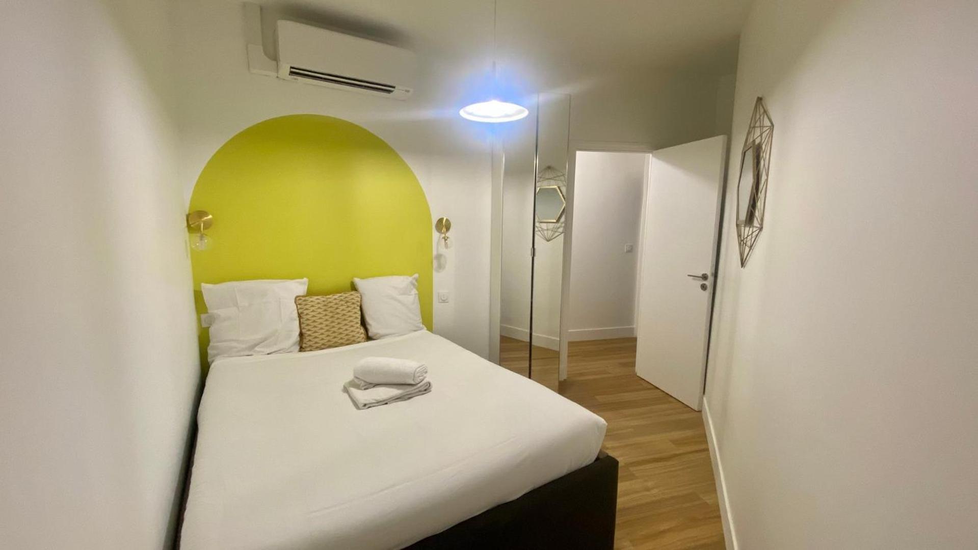 Appartement Lumineux Proche Saint-Lazare - 8P Париж Екстериор снимка